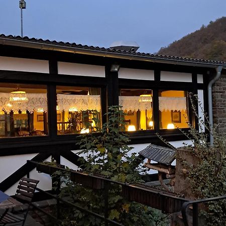 Hotel-Restaurant Tannenhof Ahrbruck Buitenkant foto